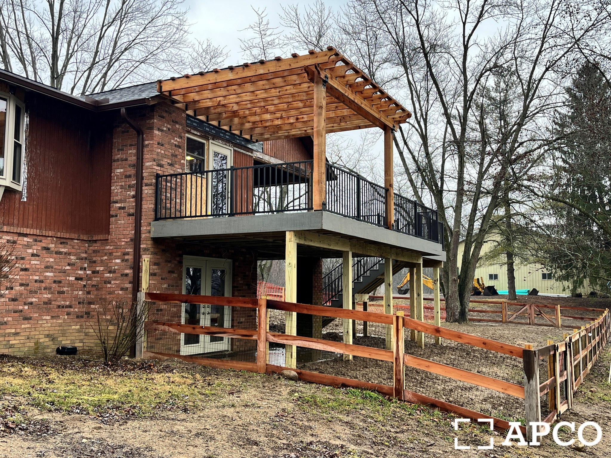 Elevated deck with cedar pergola from another angle